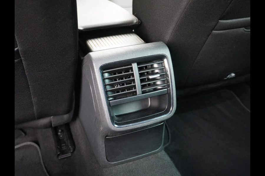 Škoda Octavia Combi T 111PK Apple Carplay Android Trekhaak Virtual Cockpit Elek.Achtreklep Pdc Navi Ecc Cruise Control Business Edition Stoel+Stuurverwarming Lmv Sunset DAB Led  Keyless 1e Eigenaar Origineel Nederlandse Auto 1300kg trekvermogen Škoda Octavia Combi T 111PK Apple Carplay Android Trekhaak Virtual Cockpit Elek.Achtreklep Pdc Navi Ecc Cruise Control Business Edition Stoel+Stuurverwarming Lmv Sunset DAB Led  Keyless 1e Eigenaar Origineel Nederlandse Auto 1300kg trekvermogen
