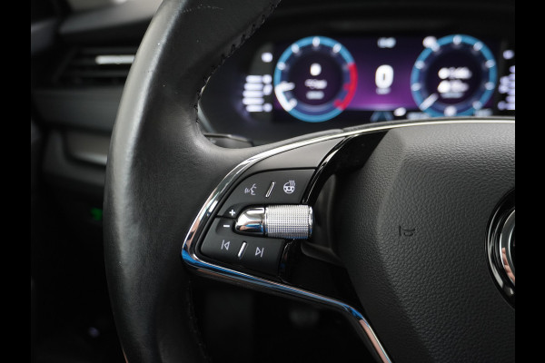 Škoda Octavia Combi T 111PK Apple Carplay Android Trekhaak Virtual Cockpit Elek.Achtreklep Pdc Navi Ecc Cruise Control Business Edition Stoel+Stuurverwarming Lmv Sunset DAB Led  Keyless 1e Eigenaar Origineel Nederlandse Auto 1300kg trekvermogen Škoda Octavia Combi T 111PK Apple Carplay Android Trekhaak Virtual Cockpit Elek.Achtreklep Pdc Navi Ecc Cruise Control Business Edition Stoel+Stuurverwarming Lmv Sunset DAB Led  Keyless 1e Eigenaar Origineel Nederlandse Auto 1300kg trekvermogen