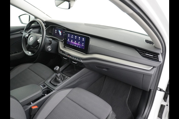 Škoda Octavia Combi T 111PK Apple Carplay Android Trekhaak Virtual Cockpit Elek.Achtreklep Pdc Navi Ecc Cruise Control Business Edition Stoel+Stuurverwarming Lmv Sunset DAB Led  Keyless 1e Eigenaar Origineel Nederlandse Auto 1300kg trekvermogen Škoda Octavia Combi T 111PK Apple Carplay Android Trekhaak Virtual Cockpit Elek.Achtreklep Pdc Navi Ecc Cruise Control Business Edition Stoel+Stuurverwarming Lmv Sunset DAB Led  Keyless 1e Eigenaar Origineel Nederlandse Auto 1300kg trekvermogen
