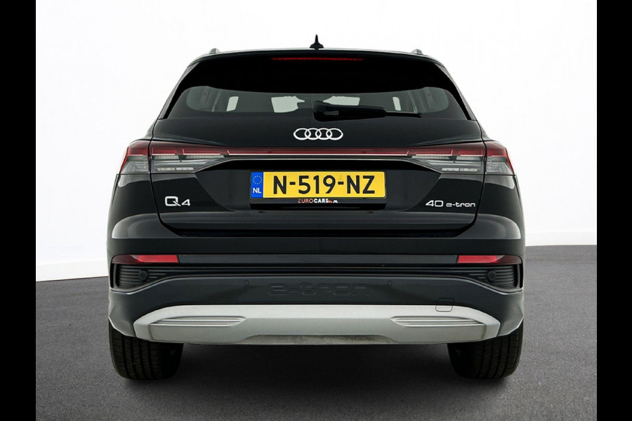 Audi Q4 e-tron 40 Launch edition Advanced 77 kWh Navigatie Apple Carplay/Android Auto Parkeersensoren Cruise Control Elektrische achterklep Ledverlichting Stoelverwarming Virtual Cockpit Climate Control Lichtmetalen velgen