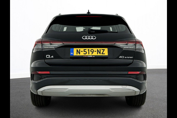 Audi Q4 e-tron 40 Launch edition Advanced 77 kWh Navigatie Apple Carplay/Android Auto Parkeersensoren Cruise Control Elektrische achterklep Ledverlichting Stoelverwarming Virtual Cockpit Climate Control Lichtmetalen velgen