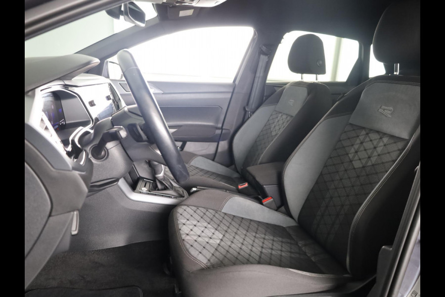 Volkswagen Polo 1.0 TSI R-Line 95 pk Automaat (DSG) | Verlengde garantie | Navigatie | Parkeersensoren | Achteruitrijcamera | Adaptieve cruise control | R-Line |