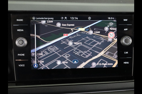 Volkswagen Polo 1.0 TSI R-Line 95 pk Automaat (DSG) | Verlengde garantie | Navigatie | Parkeersensoren | Achteruitrijcamera | Adaptieve cruise control | R-Line |