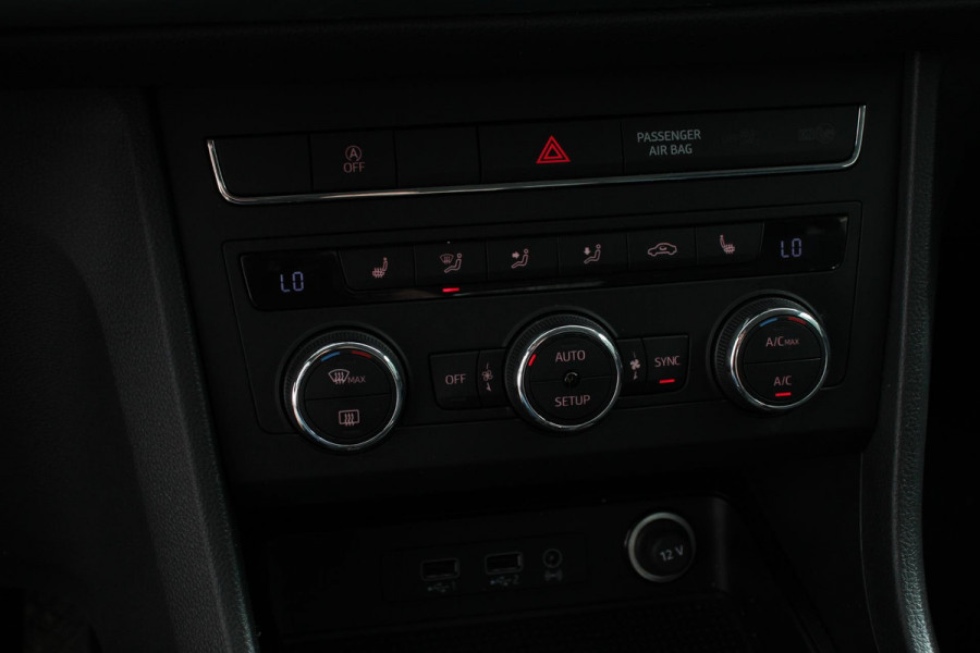 Seat Ateca 1.5 TSI DSG Style Navigatie Apple Carplay/Android Auto Cruise Control Stoelverwarming Elektrische Achterklep Beats Audio