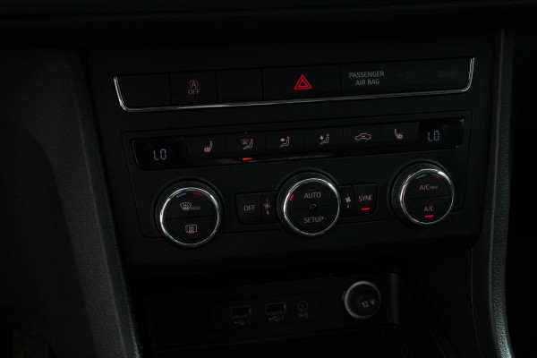 Seat Ateca 1.5 TSI DSG Style Navigatie Apple Carplay/Android Auto Cruise Control Stoelverwarming Elektrische Achterklep Beats Audio