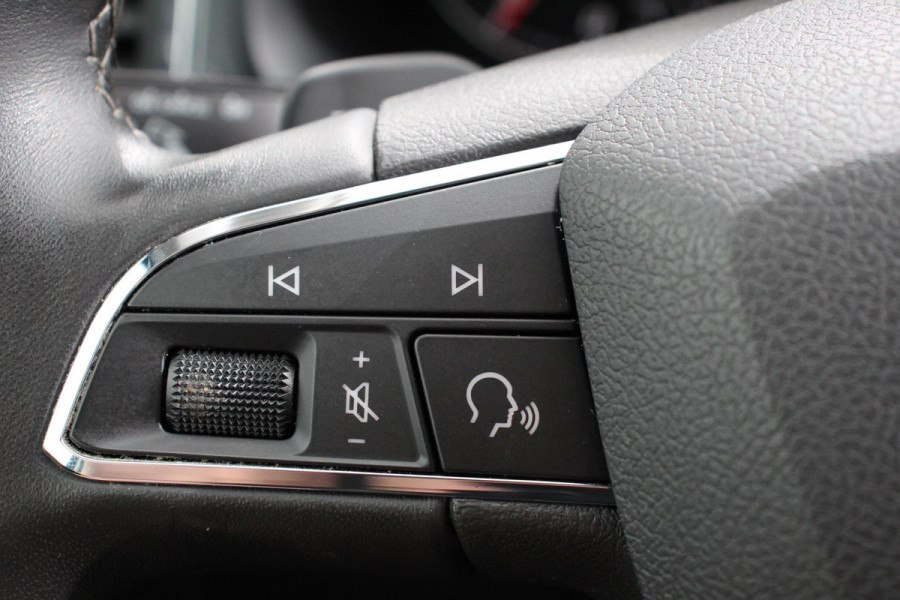 Seat Ateca 1.5 TSI DSG Style Navigatie Apple Carplay/Android Auto Cruise Control Stoelverwarming Elektrische Achterklep Beats Audio