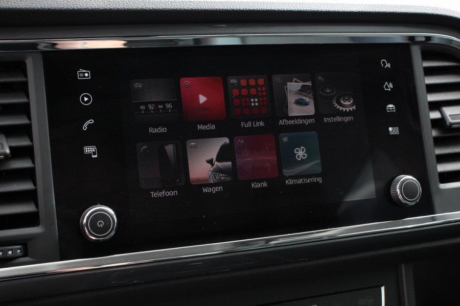 Seat Ateca 1.5 TSI DSG Style Navigatie Apple Carplay/Android Auto Cruise Control Stoelverwarming Elektrische Achterklep Beats Audio