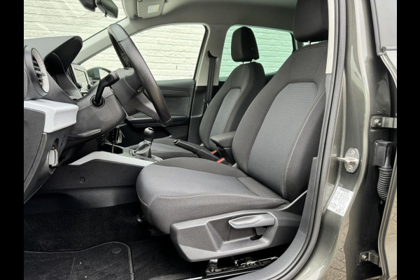 Seat Arona 1.0 TSI Style Business Connect Cruise control Climate control Stoelverwarming Apple / Android Bluetooth Parkeersensor