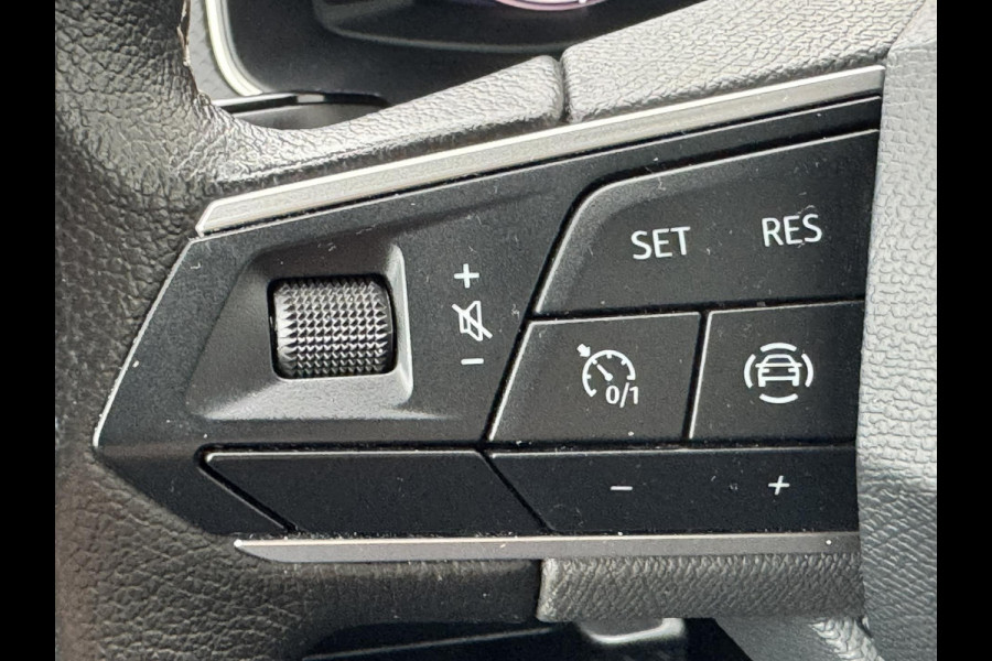 Seat Arona 1.0 TSI Style Business Connect Cruise control Climate control Stoelverwarming Apple / Android Bluetooth Parkeersensor