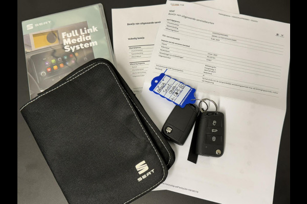 Seat Arona 1.0 TSI Style Business Connect Cruise control Climate control Stoelverwarming Apple / Android Bluetooth Parkeersensor