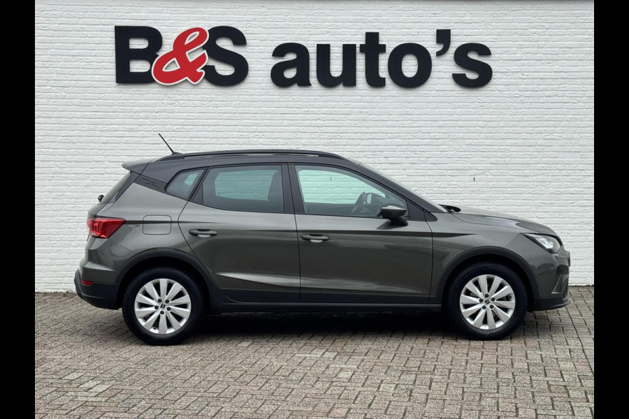 Seat Arona 1.0 TSI Style Business Connect Cruise control Climate control Stoelverwarming Apple / Android Bluetooth Parkeersensor