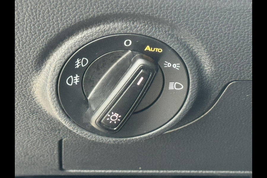 Seat Arona 1.0 TSI Style Business Connect Cruise control Climate control Stoelverwarming Apple / Android Bluetooth Parkeersensor