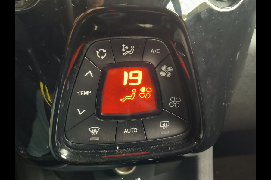 Citroën C1 1.0 VTi Feel uit 2020 Rijklaar + 12 maanden Bovag-garantie Henk Jongen Auto's in Helmond,  al 50 jaar service zoals 't hoort!