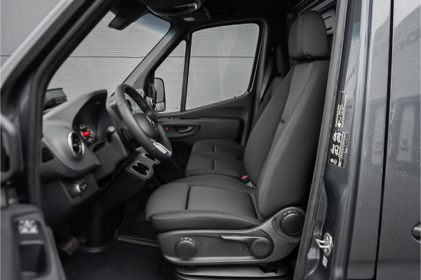 Mercedes-Benz Sprinter 319 1.9 CDI L2H2 RWD BPM Vrij 2x Auto Schuifdeur Distronic Camera Navi Trekhaak 3.5T Mercedes-Benz Sprinter 319 1.9 CDI L2H2 RWD BPM Vrij 2x Auto Schuifdeur Distronic Camera Navi Trekhaak 3.5T