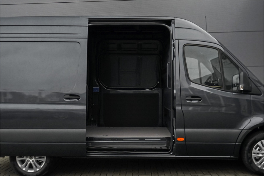 Mercedes-Benz Sprinter 319 1.9 CDI L2H2 RWD BPM Vrij 2x Auto Schuifdeur Distronic Camera Navi Trekhaak 3.5T Mercedes-Benz Sprinter 319 1.9 CDI L2H2 RWD BPM Vrij 2x Auto Schuifdeur Distronic Camera Navi Trekhaak 3.5T