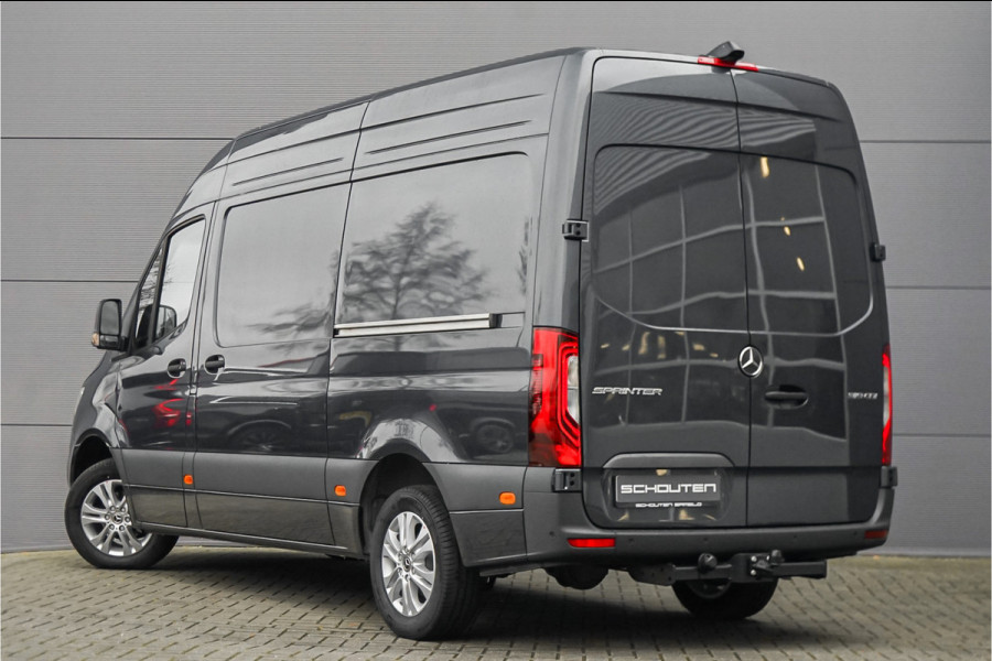 Mercedes-Benz Sprinter 319 1.9 CDI L2H2 RWD BPM Vrij 2x Auto Schuifdeur Distronic Camera Navi Trekhaak 3.5T Mercedes-Benz Sprinter 319 1.9 CDI L2H2 RWD BPM Vrij 2x Auto Schuifdeur Distronic Camera Navi Trekhaak 3.5T