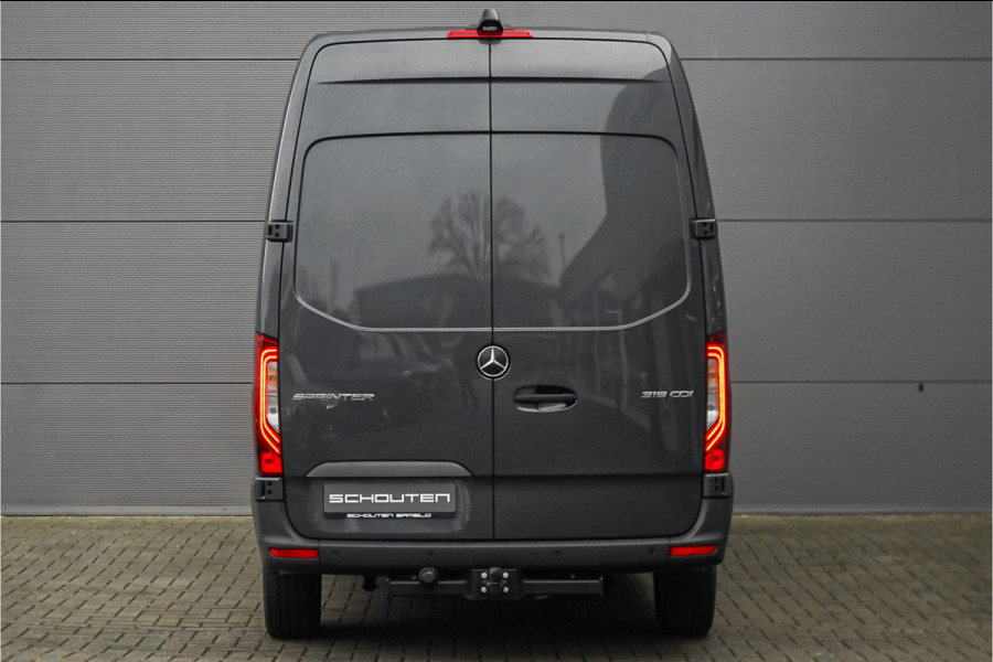 Mercedes-Benz Sprinter 319 1.9 CDI L2H2 RWD BPM Vrij 2x Auto Schuifdeur Distronic Camera Navi Trekhaak 3.5T Mercedes-Benz Sprinter 319 1.9 CDI L2H2 RWD BPM Vrij 2x Auto Schuifdeur Distronic Camera Navi Trekhaak 3.5T