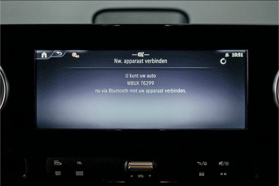 Mercedes-Benz Sprinter 319 1.9 CDI L2H2 RWD BPM Vrij 2x Auto Schuifdeur Distronic Camera Navi Trekhaak 3.5T Mercedes-Benz Sprinter 319 1.9 CDI L2H2 RWD BPM Vrij 2x Auto Schuifdeur Distronic Camera Navi Trekhaak 3.5T