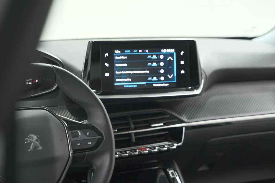 Peugeot 2008 PureTech 102 Allure Pack | Allseason Banden | Parkeersensoren | Apple Carplay Peugeot 2008 PureTech 102 Allure Pack | Allseason Banden | Parkeersensoren | Apple Carplay