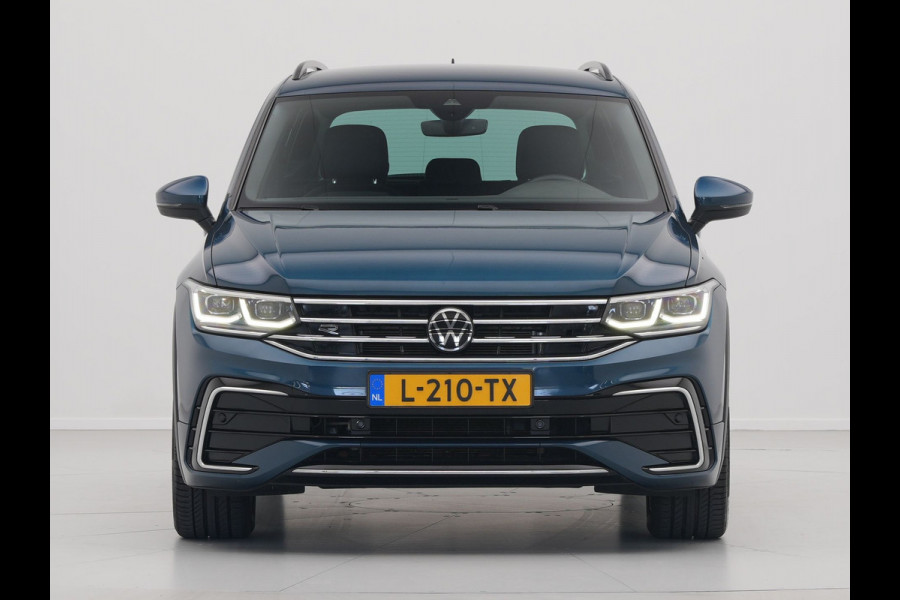 Volkswagen Tiguan 1.5 TSI 150pk DSG R-Line Navigatie Wegkl. trekhaak Acc Elek. kofferklep 276 Volkswagen Tiguan 1.5 TSI 150pk DSG R-Line Navigatie Wegkl. trekhaak Acc Elek. kofferklep 276