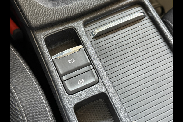 Škoda Octavia Combi 1.0 e-TSI Business Edition Plus | Camera | Dodehoeksensoren | Apple carplay Škoda Octavia Combi 1.0 e-TSI Business Edition Plus | Camera | Dodehoeksensoren | Apple carplay