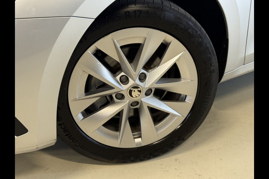 Škoda Octavia Combi 1.0 e-TSI Business Edition Plus | Camera | Dodehoeksensoren | Apple carplay Škoda Octavia Combi 1.0 e-TSI Business Edition Plus | Camera | Dodehoeksensoren | Apple carplay