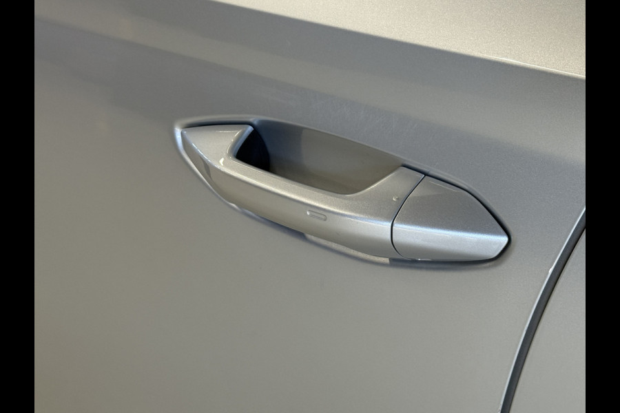 Škoda Octavia Combi 1.0 e-TSI Business Edition Plus | Camera | Dodehoeksensoren | Apple carplay Škoda Octavia Combi 1.0 e-TSI Business Edition Plus | Camera | Dodehoeksensoren | Apple carplay