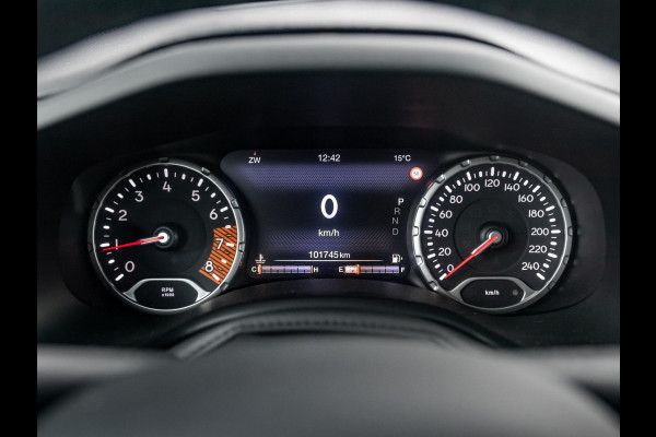 Jeep Renegade 1.3T DDCT S Automaat | Adapt. Cruise | Navi | 19" | Trekhaak | Leder | Winter Pack | Camera | BSM