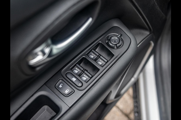 Jeep Renegade 1.3T DDCT S Automaat | Adapt. Cruise | Navi | 19" | Trekhaak | Leder | Winter Pack | Camera | BSM