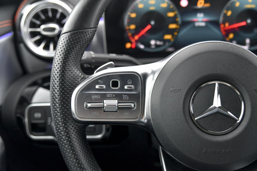 Mercedes-Benz CLA-Klasse 200 AMG Edition 1. Pano, Burm, Camera, Sfeer, CarPlay! Mercedes-Benz CLA-Klasse 200 AMG Edition 1. Pano, Burm, Camera, Sfeer, CarPlay!