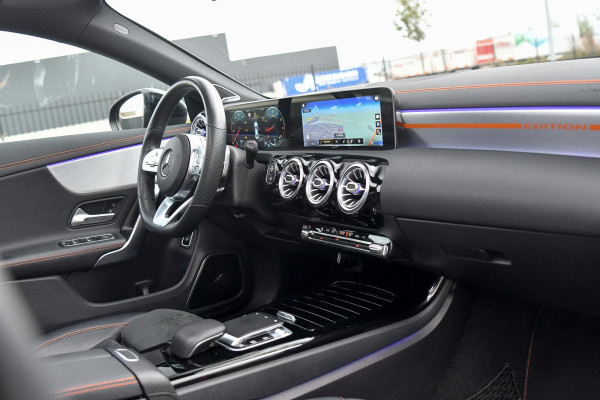 Mercedes-Benz CLA-Klasse 200 AMG Edition 1. Pano, Burm, Camera, Sfeer, CarPlay! Mercedes-Benz CLA-Klasse 200 AMG Edition 1. Pano, Burm, Camera, Sfeer, CarPlay!