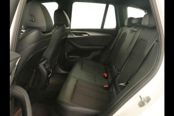 BMW X3 xDrive30e M Sport | 360 Camera | Harman/Kardon | Stoelverwarming | 20'' | Sportstoelen | Sfeerverlichting | Half leder | Navigatie | Live Cockpit | Keyless | PHEV | Plug In BMW X3 xDrive30e M Sport | 360 Camera | Harman/Kardon | Stoelverwarming | 20'' | Sportstoelen | Sfeerverlichting | Half leder | Navigatie | Live Cockpit | Keyless | PHEV | Plug In