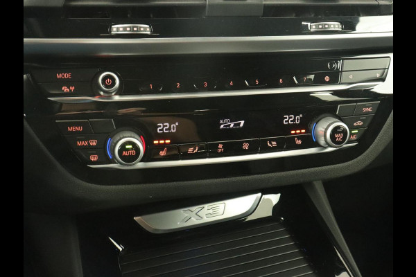 BMW X3 xDrive30e M Sport | 360 Camera | Harman/Kardon | Stoelverwarming | 20'' | Sportstoelen | Sfeerverlichting | Half leder | Navigatie | Live Cockpit | Keyless | PHEV | Plug In BMW X3 xDrive30e M Sport | 360 Camera | Harman/Kardon | Stoelverwarming | 20'' | Sportstoelen | Sfeerverlichting | Half leder | Navigatie | Live Cockpit | Keyless | PHEV | Plug In