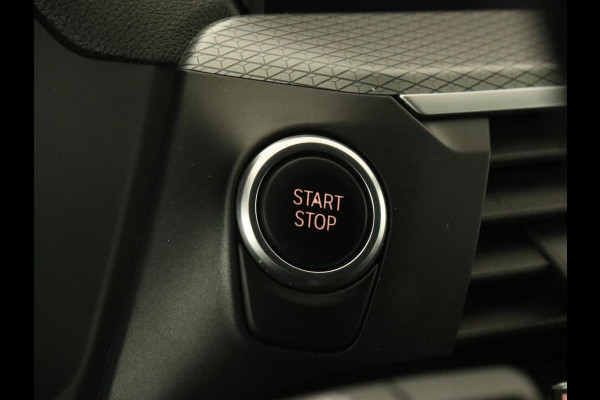 BMW X3 xDrive30e M Sport | 360 Camera | Harman/Kardon | Stoelverwarming | 20'' | Sportstoelen | Sfeerverlichting | Half leder | Navigatie | Live Cockpit | Keyless | PHEV | Plug In BMW X3 xDrive30e M Sport | 360 Camera | Harman/Kardon | Stoelverwarming | 20'' | Sportstoelen | Sfeerverlichting | Half leder | Navigatie | Live Cockpit | Keyless | PHEV | Plug In