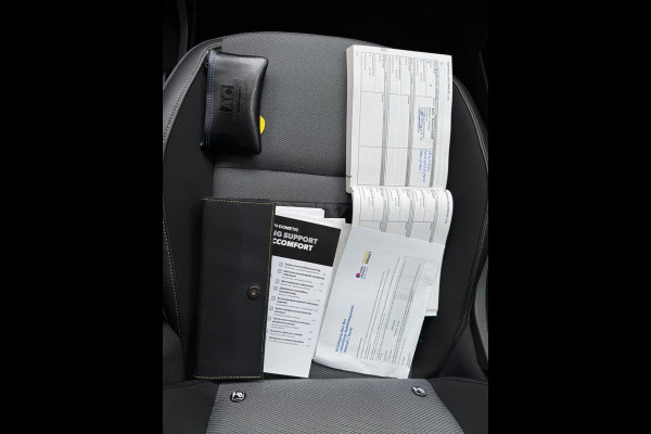 Renault Kangoo TCe 130 Techno Navi / LM velgen / Clima / Camera / P-Sensoren / Stoelverwarming / Keyless Renault Kangoo TCe 130 Techno Navi / LM velgen / Clima / Camera / P-Sensoren / Stoelverwarming / Keyless