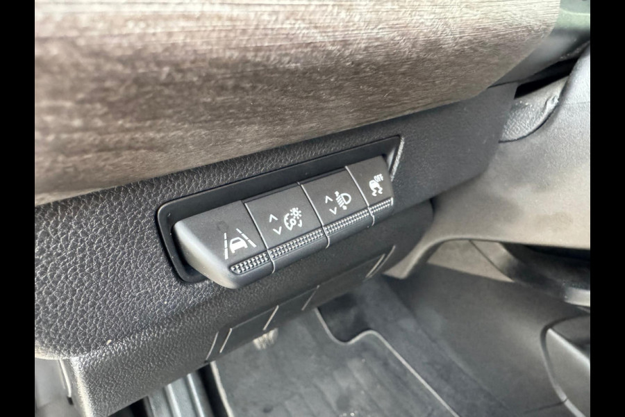 Renault Kangoo TCe 130 Techno Navi / LM velgen / Clima / Camera / P-Sensoren / Stoelverwarming / Keyless Renault Kangoo TCe 130 Techno Navi / LM velgen / Clima / Camera / P-Sensoren / Stoelverwarming / Keyless