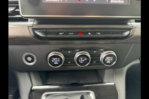 Renault Kangoo TCe 130 Techno Navi / LM velgen / Clima / Camera / P-Sensoren / Stoelverwarming / Keyless Renault Kangoo TCe 130 Techno Navi / LM velgen / Clima / Camera / P-Sensoren / Stoelverwarming / Keyless