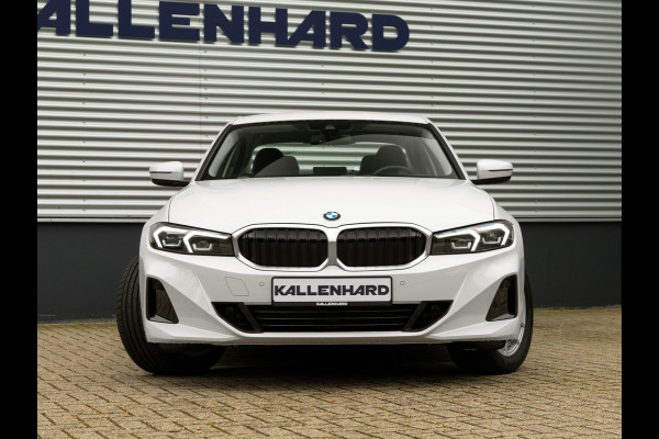 BMW 3-serie 320d - Sportstoelen - Trekhaak - 1-Hand - Navigatie - Bluetooth