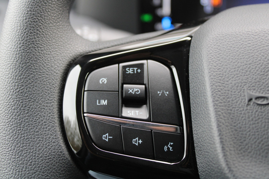 Ford Transit Custom 320 2.0 TDCI L2H1 Trend 136pk - Carplay - Android - Camera - LED koplampen - Airbag bijrijder - 70l tank - Rijklaar