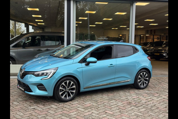 Renault Clio 1.6 E-Tech Hybrid 140 Zen LM velgen / Navi / P-sensoren / 1e eigenaar Renault Clio 1.6 E-Tech Hybrid 140 Zen LM velgen / Navi / P-sensoren / 1e eigenaar