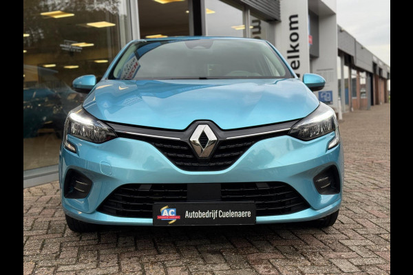 Renault Clio 1.6 E-Tech Hybrid 140 Zen LM velgen / Navi / P-sensoren / 1e eigenaar Renault Clio 1.6 E-Tech Hybrid 140 Zen LM velgen / Navi / P-sensoren / 1e eigenaar