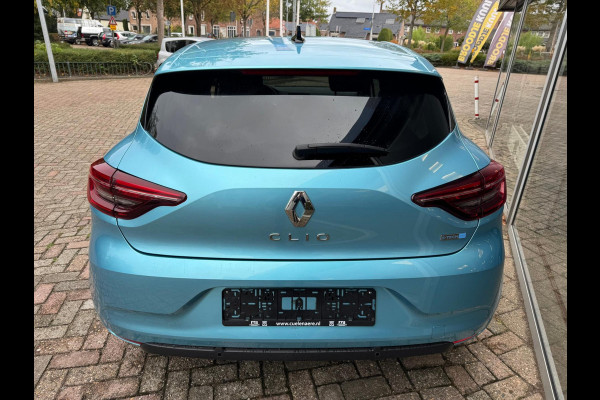 Renault Clio 1.6 E-Tech Hybrid 140 Zen LM velgen / Navi / P-sensoren / 1e eigenaar Renault Clio 1.6 E-Tech Hybrid 140 Zen LM velgen / Navi / P-sensoren / 1e eigenaar
