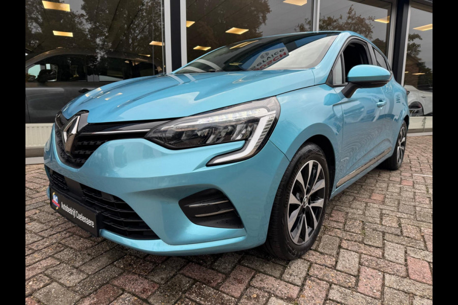 Renault Clio 1.6 E-Tech Hybrid 140 Zen LM velgen / Navi / P-sensoren / 1e eigenaar Renault Clio 1.6 E-Tech Hybrid 140 Zen LM velgen / Navi / P-sensoren / 1e eigenaar