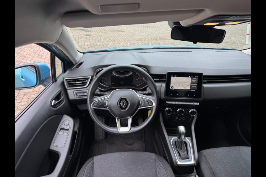 Renault Clio 1.6 E-Tech Hybrid 140 Zen LM velgen / Navi / P-sensoren / 1e eigenaar Renault Clio 1.6 E-Tech Hybrid 140 Zen LM velgen / Navi / P-sensoren / 1e eigenaar