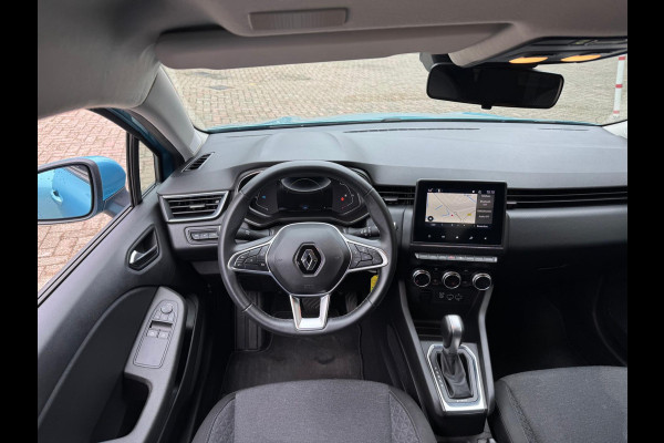 Renault Clio 1.6 E-Tech Hybrid 140 Zen LM velgen / Navi / P-sensoren / 1e eigenaar Renault Clio 1.6 E-Tech Hybrid 140 Zen LM velgen / Navi / P-sensoren / 1e eigenaar