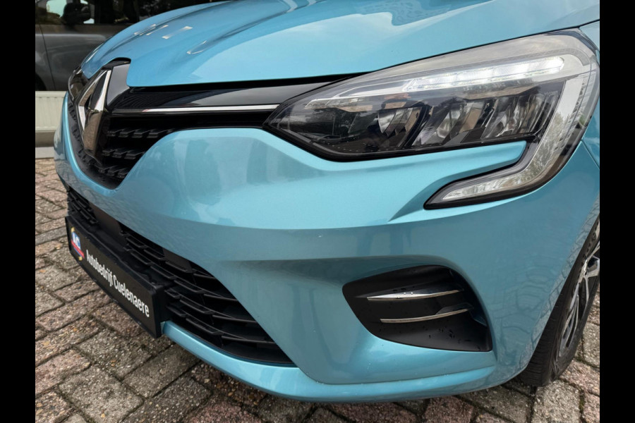 Renault Clio 1.6 E-Tech Hybrid 140 Zen LM velgen / Navi / P-sensoren / 1e eigenaar Renault Clio 1.6 E-Tech Hybrid 140 Zen LM velgen / Navi / P-sensoren / 1e eigenaar