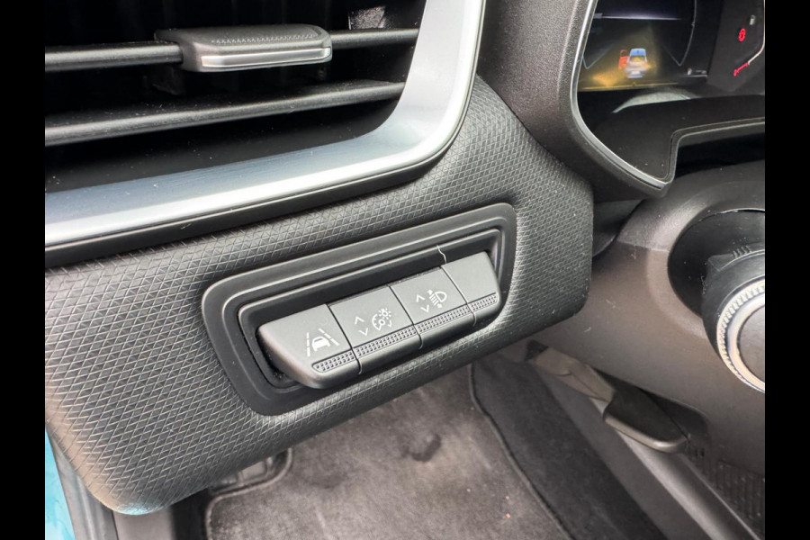 Renault Clio 1.6 E-Tech Hybrid 140 Zen LM velgen / Navi / P-sensoren / 1e eigenaar Renault Clio 1.6 E-Tech Hybrid 140 Zen LM velgen / Navi / P-sensoren / 1e eigenaar