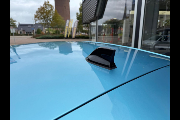 Renault Clio 1.6 E-Tech Hybrid 140 Zen LM velgen / Navi / P-sensoren / 1e eigenaar Renault Clio 1.6 E-Tech Hybrid 140 Zen LM velgen / Navi / P-sensoren / 1e eigenaar