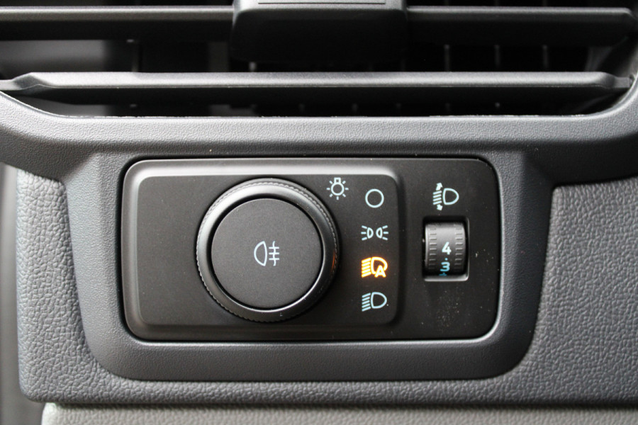 Ford Transit Custom 320 2.0 TDCI L2H1 Trend 136pk - Carplay - Android - Camera - LED koplampen - Airbag bijrijder - 70l tank - Rijklaar