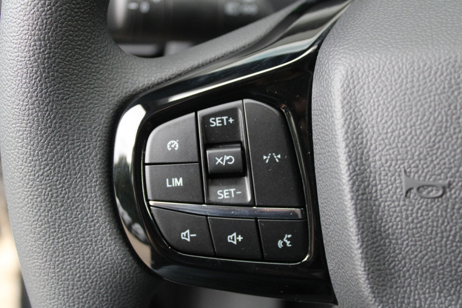 Ford Transit Custom 320 2.0 TDCI L2H1 Trend 136pk - Carplay - Android - Camera - LED koplampen - Airbag bijrijder - 70l tank - Rijklaar